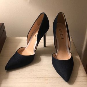 GUESS pumps